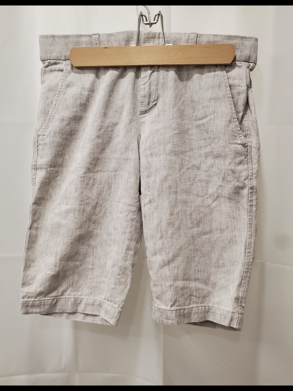 Vince Light Gray Linen Bermuda Shorts